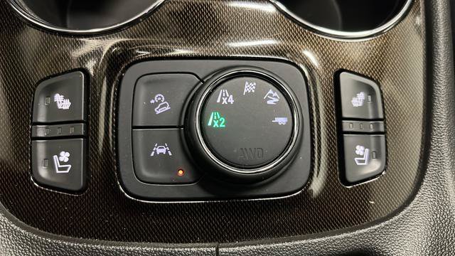 Used 2022 GMC Acadia AT4 w/ Technology Package AWD/4WD image 33