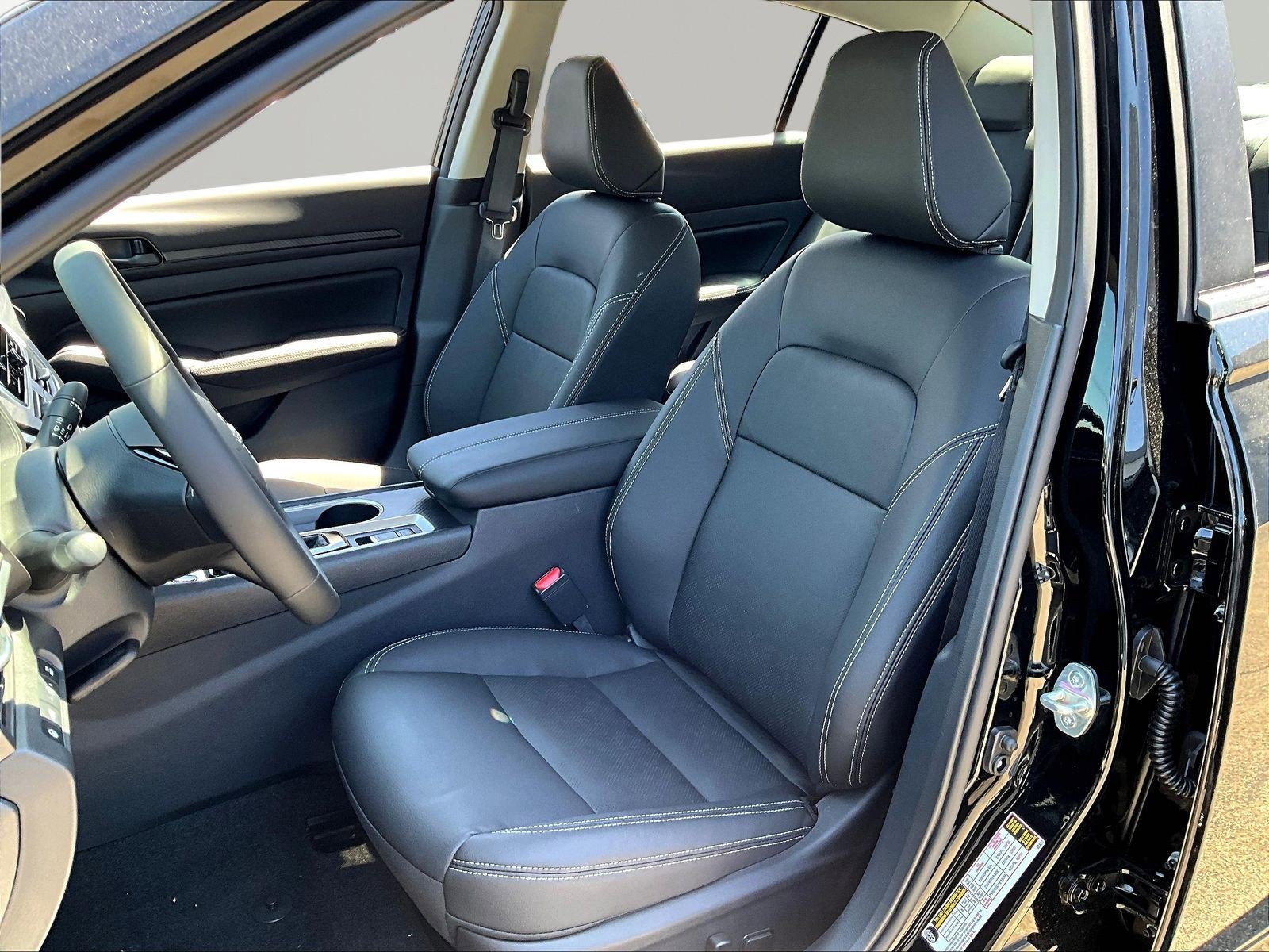 New 2026 Nissan Altima 2.5 SV w/ SV Premium Package FWD image 17
