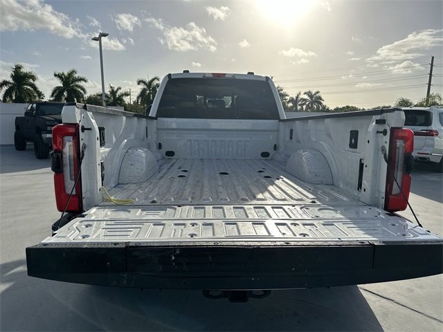 Used 2023 Ford F450 Platinum image 21