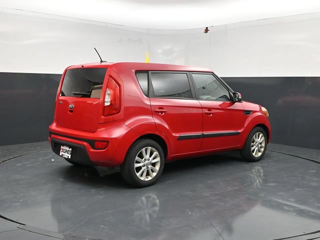 Used 2013 Kia Soul + FWD image 9