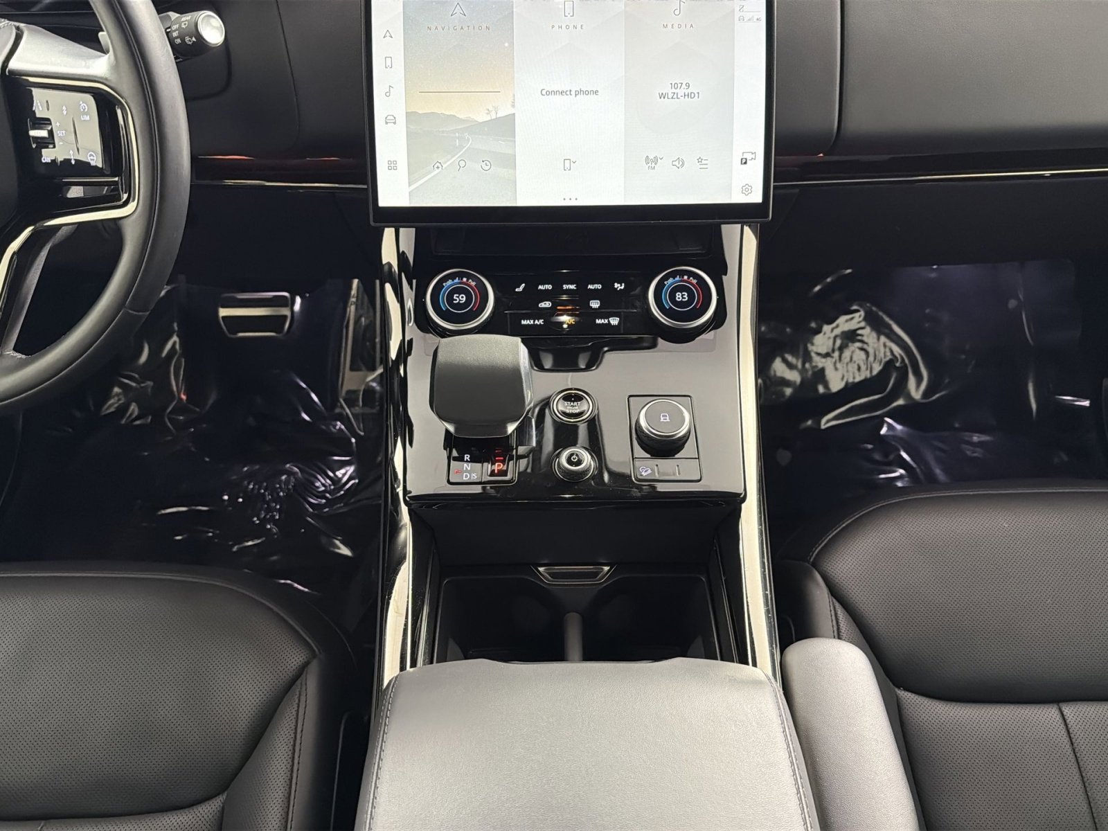 Used 2023 Land Rover Range Rover Sport SE Dynamic image 22