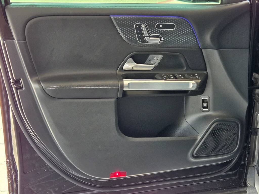 Used 2024 Mercedes-Benz GLB 250 image 19