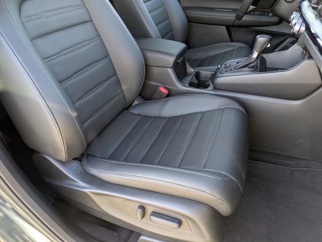 Used 2024 Honda CR-V EX-L image 11