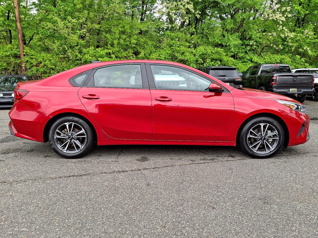 Used 2024 Kia Forte LXS FWD image 6