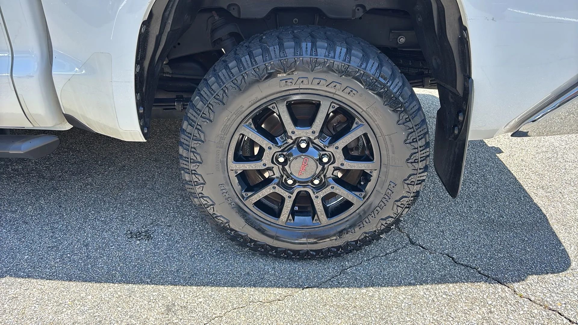 Used 2020 Toyota Tundra SR5 w/ SR5 Upgrade Package image 23