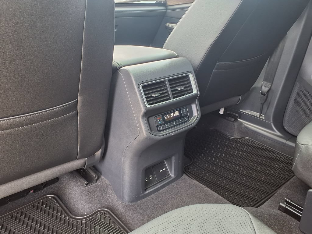 Used 2025 Volkswagen Atlas SEL Premium R-Line AWD/4WD image 24