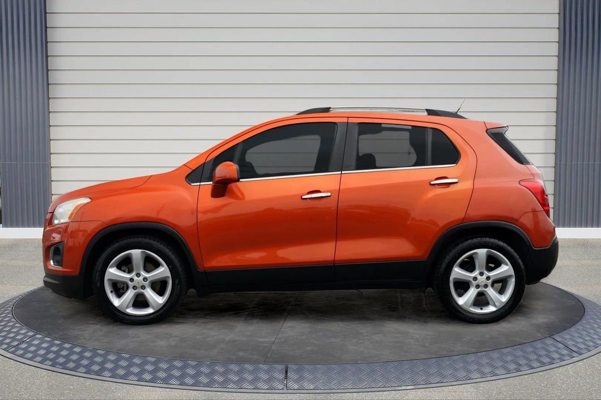 Used 2015 Chevrolet Trax LTZ FWD image 4