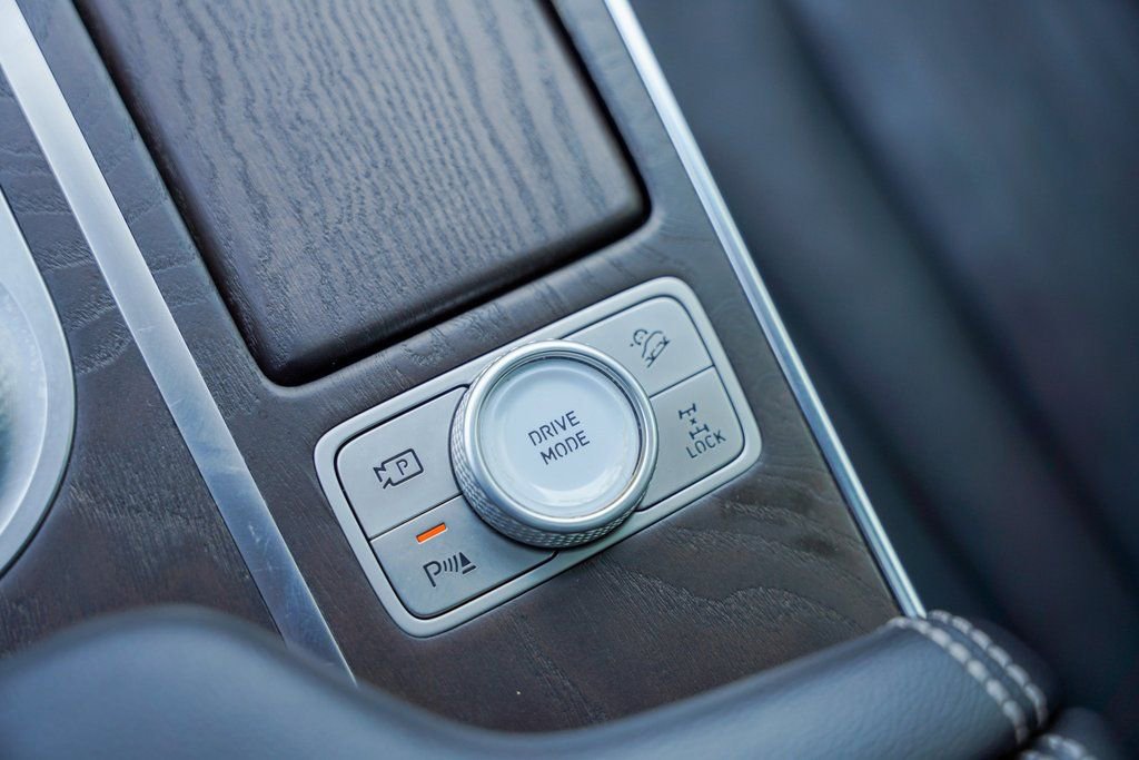 Used 2022 Genesis GV80 3.5T Advanced + w/ Cargo Package image 39