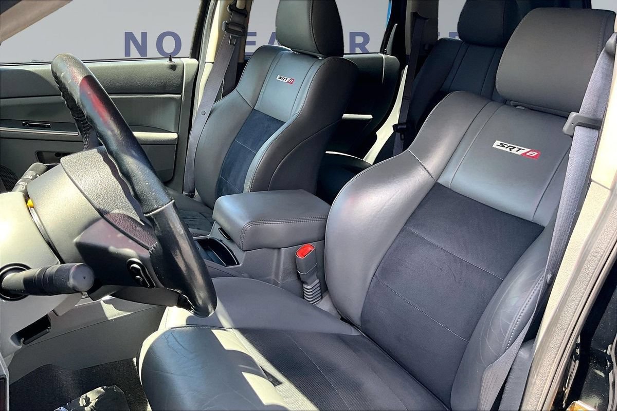 Used 2006 Jeep Grand Cherokee SRT8 w/ SRT Option Group I AWD/4WD image 19