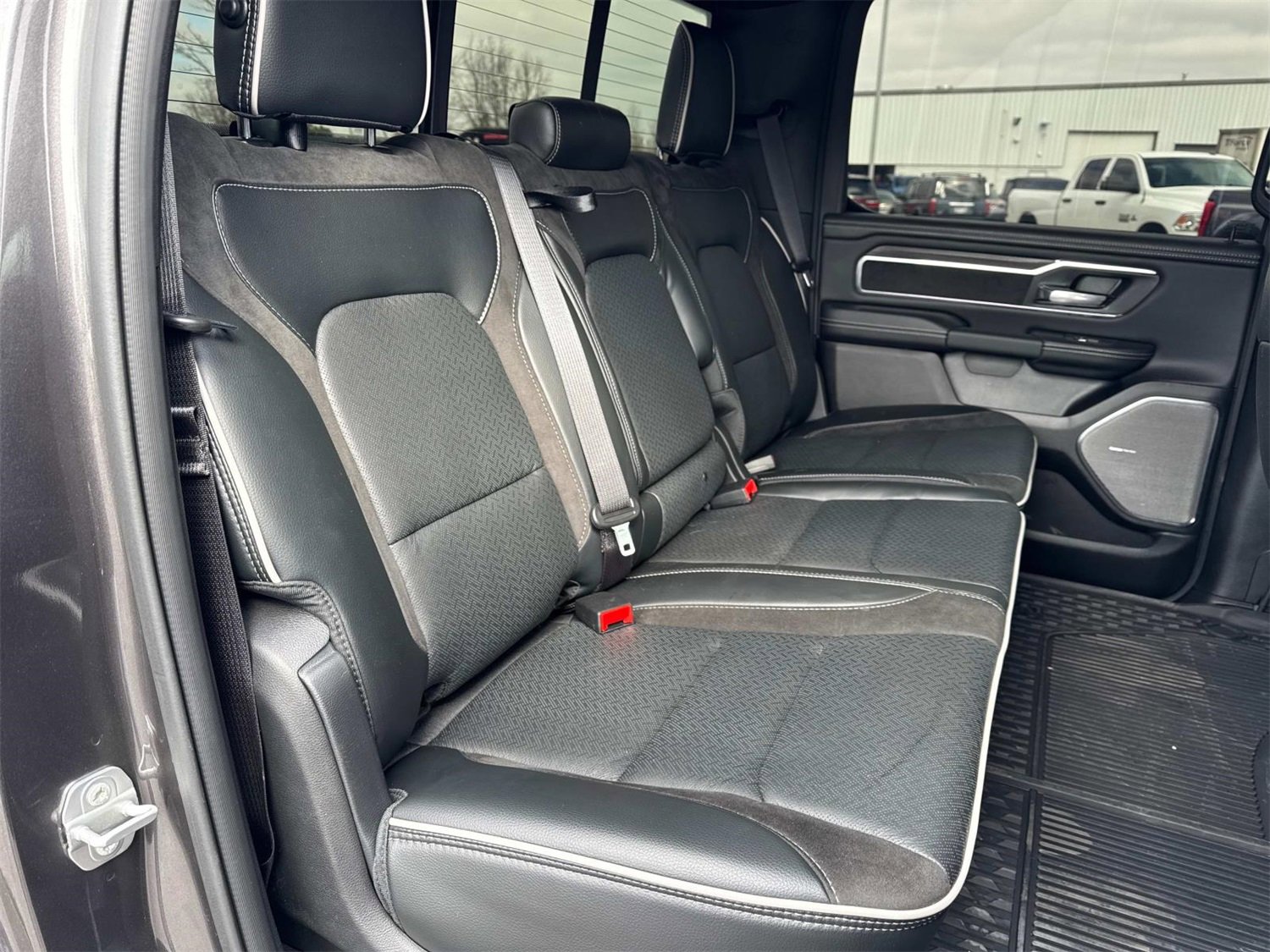 Used 2025 RAM 1500 Laramie w/ Night Edition image 21