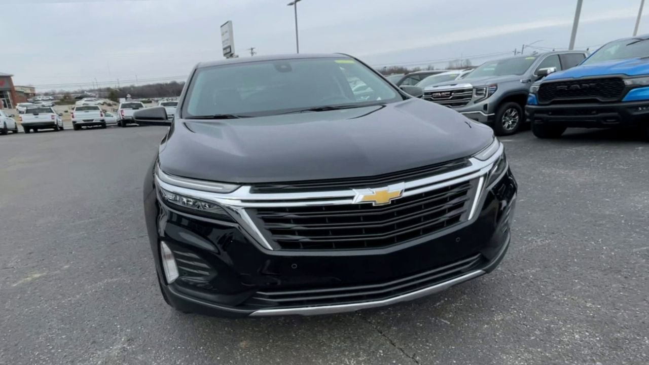 Used 2024 Chevrolet Equinox LT w/ LPO, Floor Liner Package image 6
