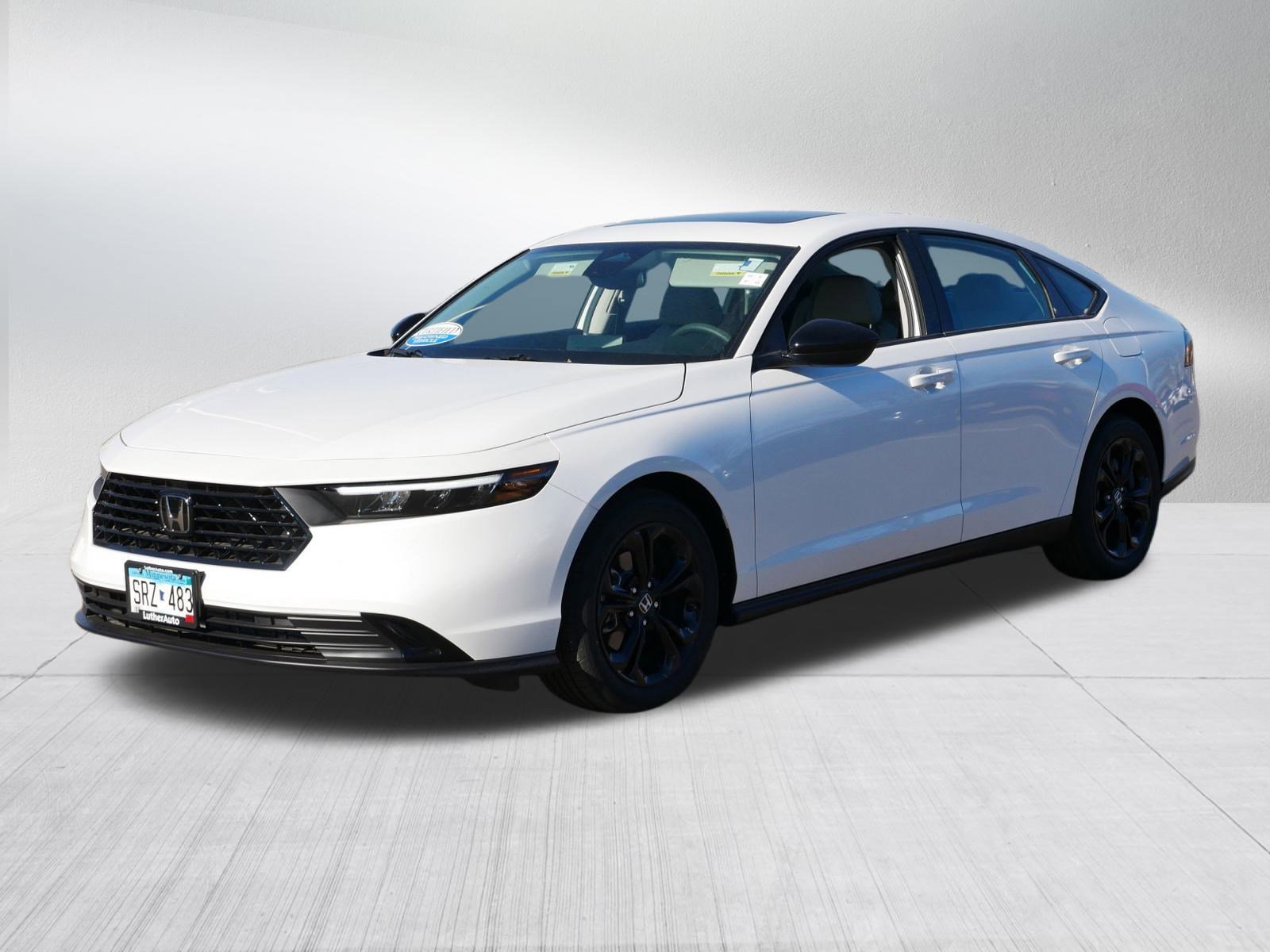 Certified 2025 Honda Accord SE image 3