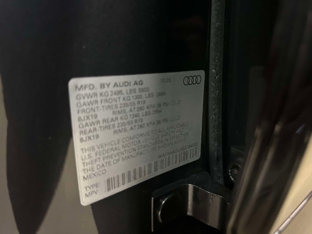 Used 2025 Audi Q5 Premium w/ Convenience Package AWD/4WD image 38