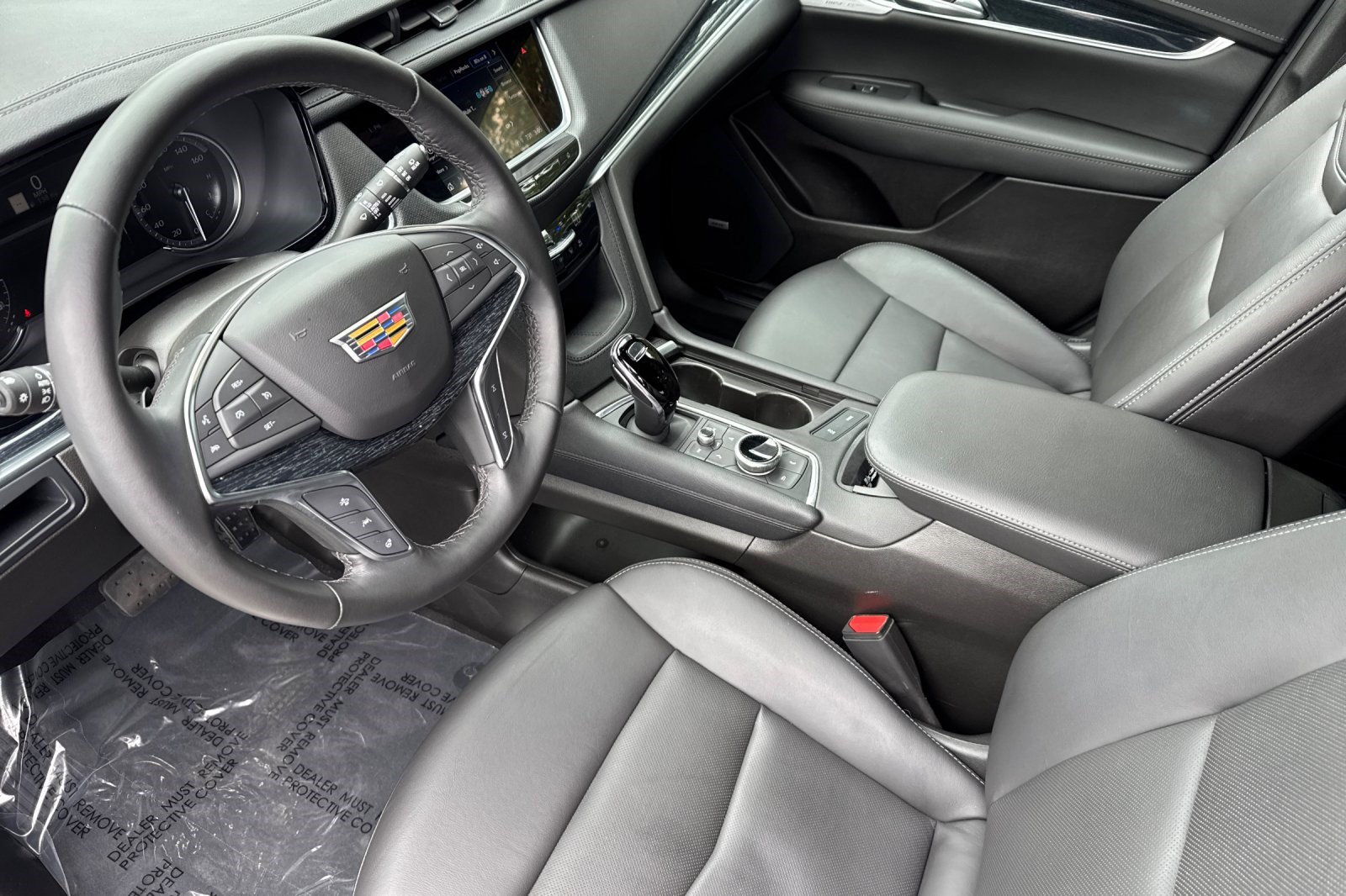 Used 2024 Cadillac XT5 Premium Luxury FWD image 4