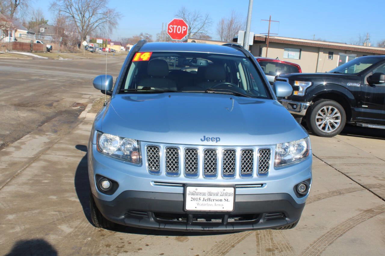 Used 2014 Jeep Compass Latitude image 3
