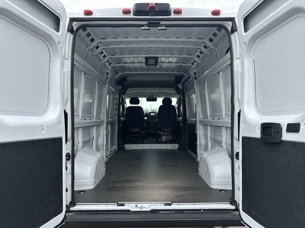 New 2026 RAM ProMaster 2500 w/ Convenience Group FWD image 9