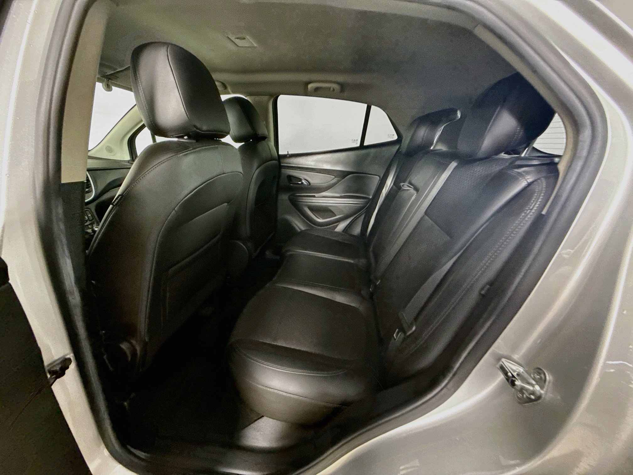 Used 2021 Buick Encore Preferred FWD image 27