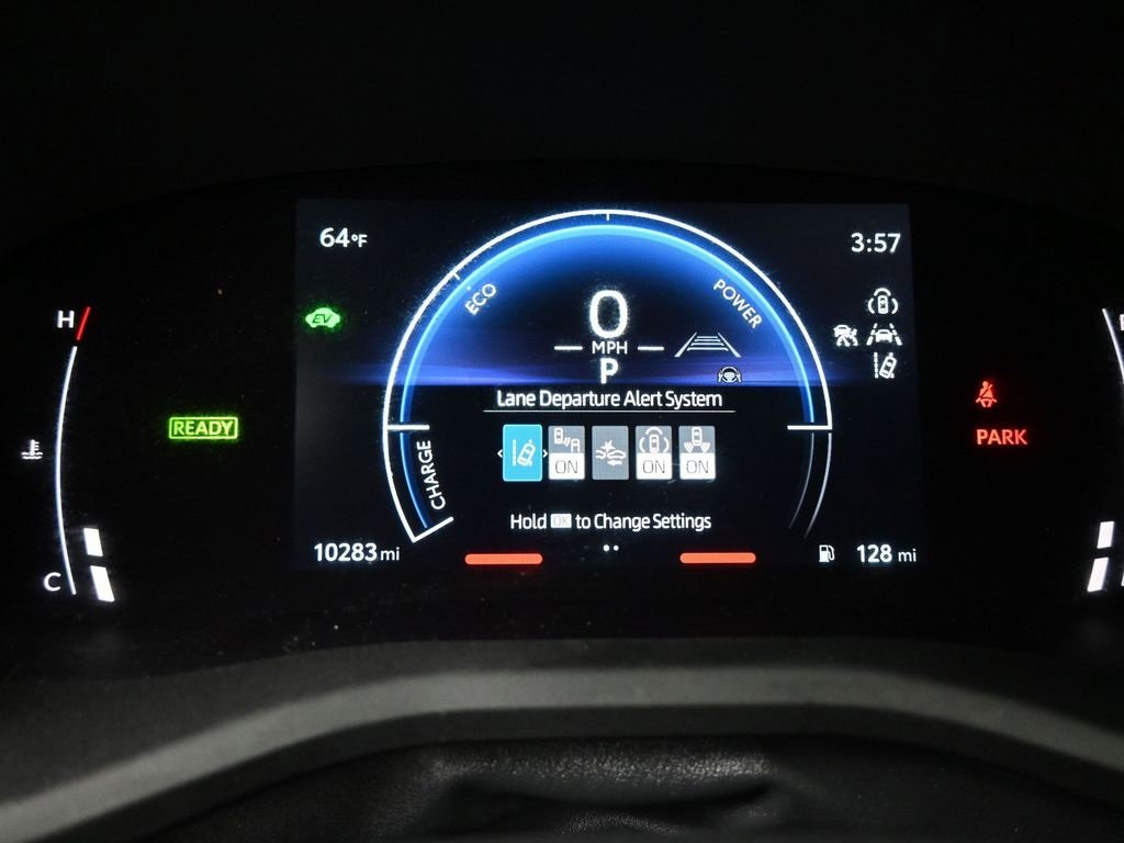 Used 2025 Toyota Camry LE w/ Convenience Package image 23