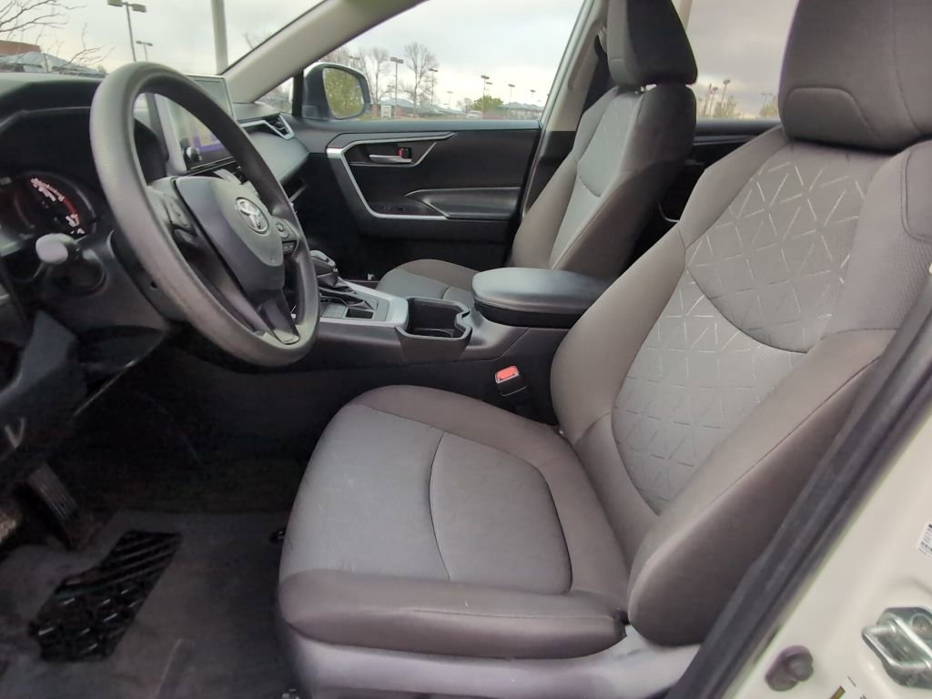 Used 2023 Toyota RAV4 XLE AWD/4WD image 13