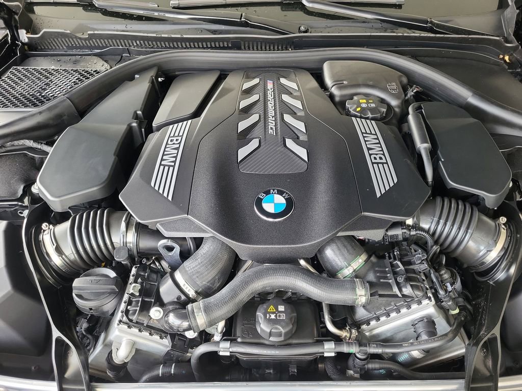 Used 2025 BMW M850i xDrive image 33