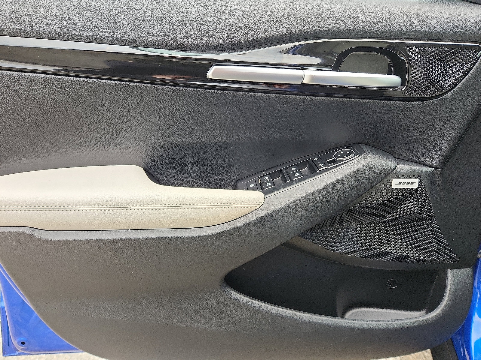 Used 2022 Kia Seltos SX w/ Sunroof Package image 12