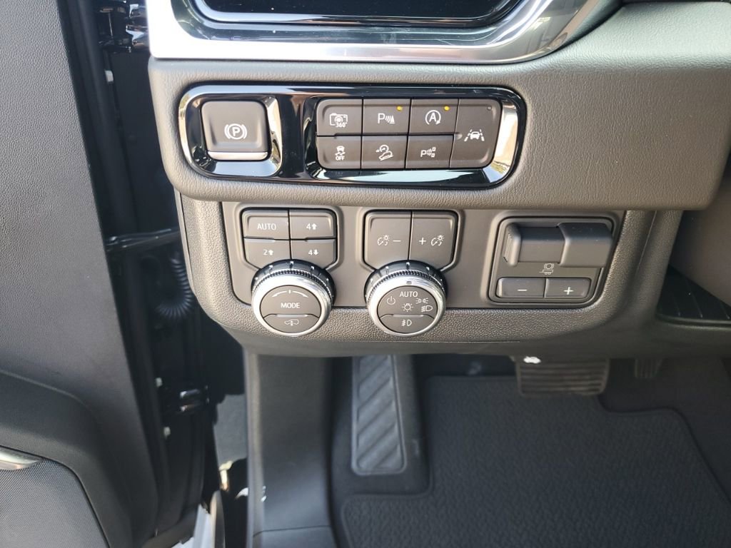 New 2026 GMC Yukon Denali w/ Denali Reserve Package image 36