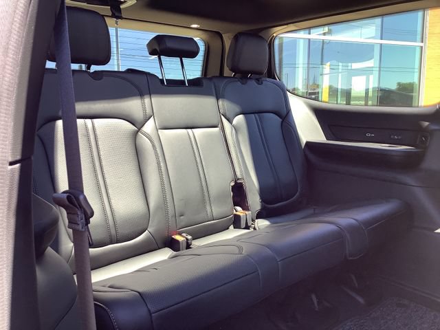 New 2026 Jeep Grand Wagoneer 4WD image 37