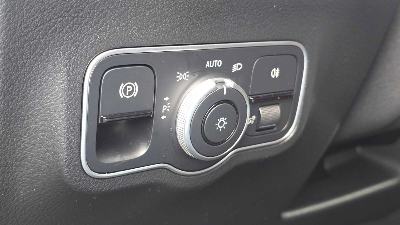 Certified 2026 Mercedes-Benz GLA 35 AMG 4MATIC image 26