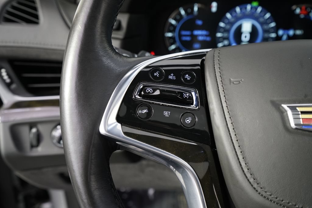 Used 2020 Cadillac Escalade Platinum AWD/4WD image 33