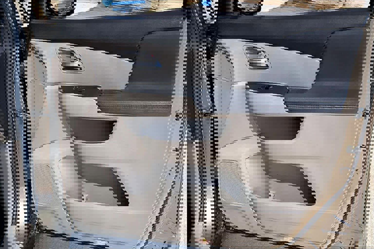 Used 2012 Honda Odyssey EX-L image 22