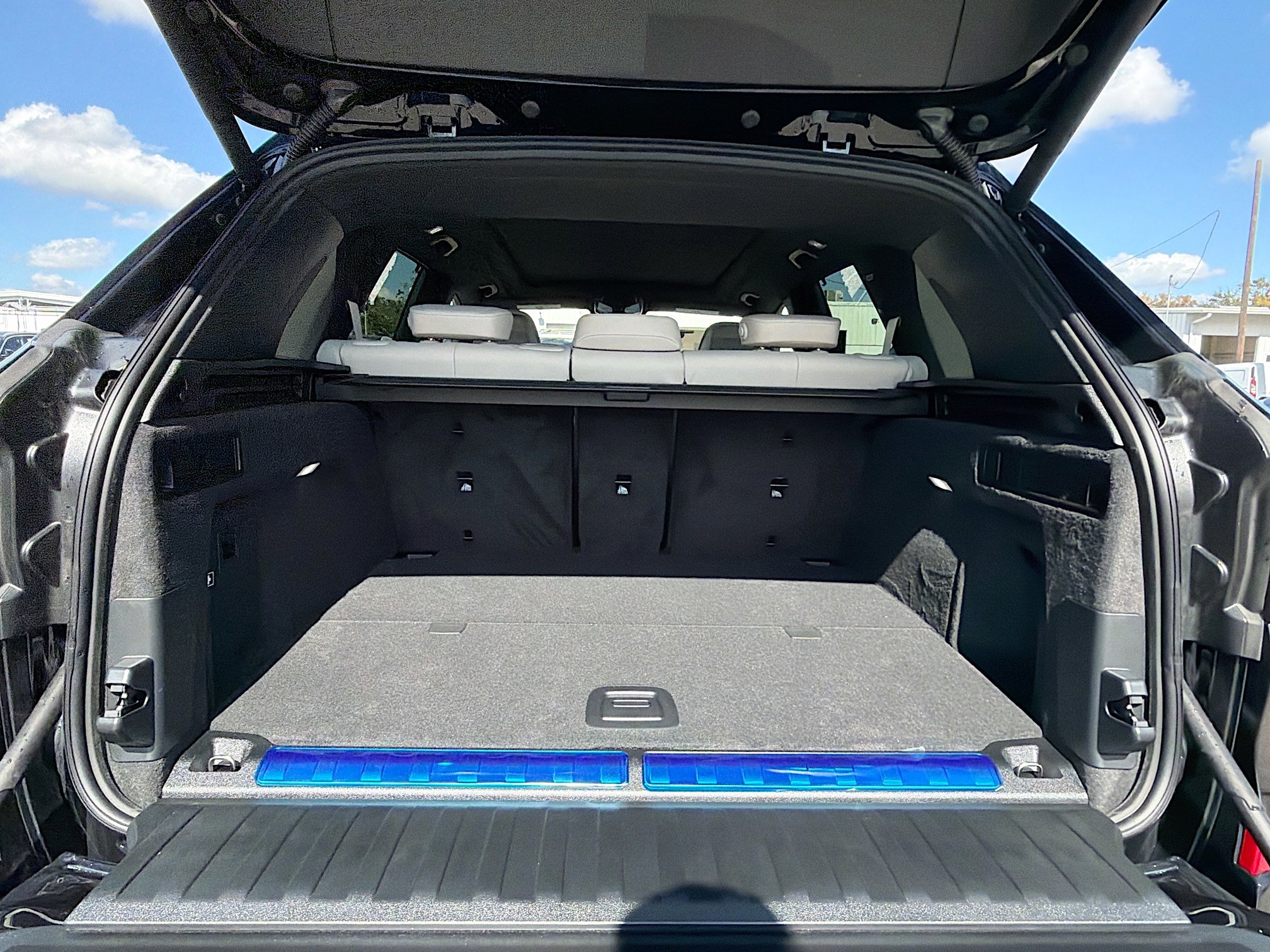 New 2026 BMW X5 xDrive50e w/ Executive Package image 12