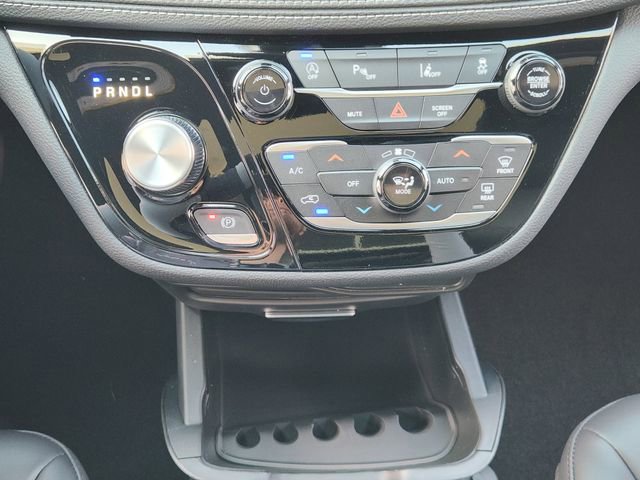 New 2026 Chrysler Pacifica Select FWD image 14