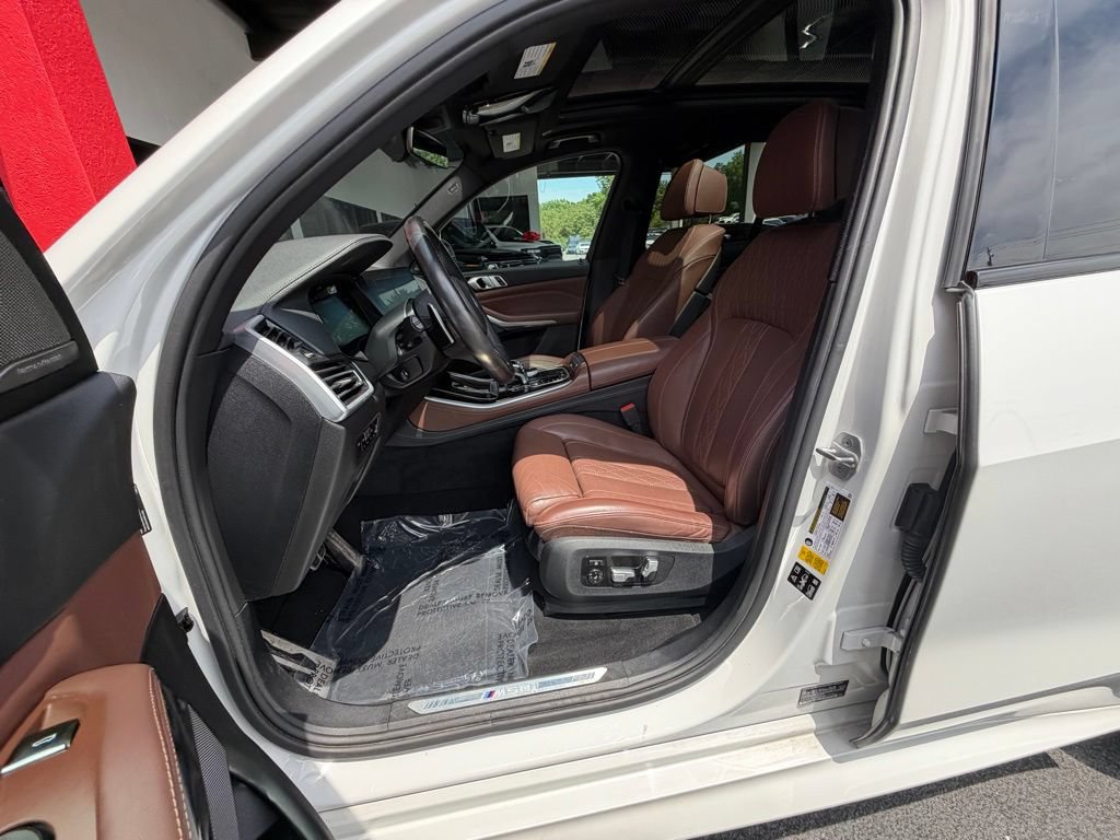 Used 2021 BMW X5 M50i w/ Executive Package AWD/4WD image 31