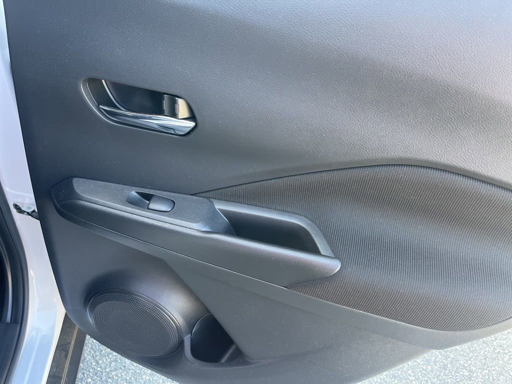 Used 2022 Nissan Kicks SV FWD image 22