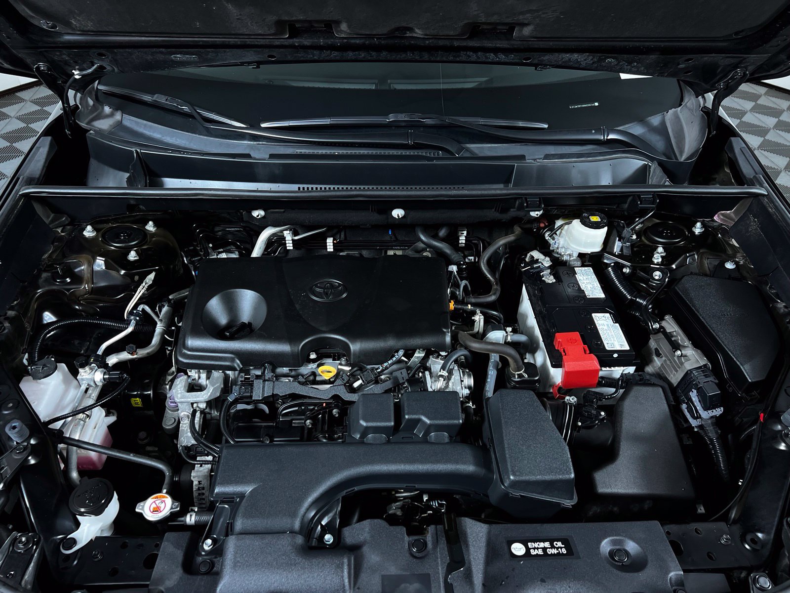 Certified 2022 Toyota RAV4 XLE FWD image 9