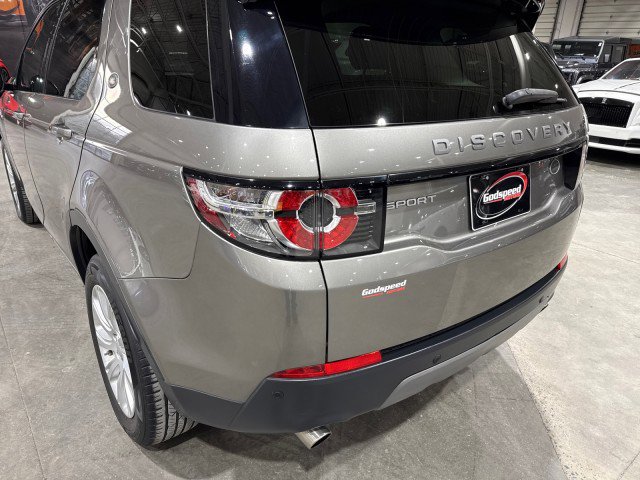 Used 2017 Land Rover Discovery Sport SE image 42