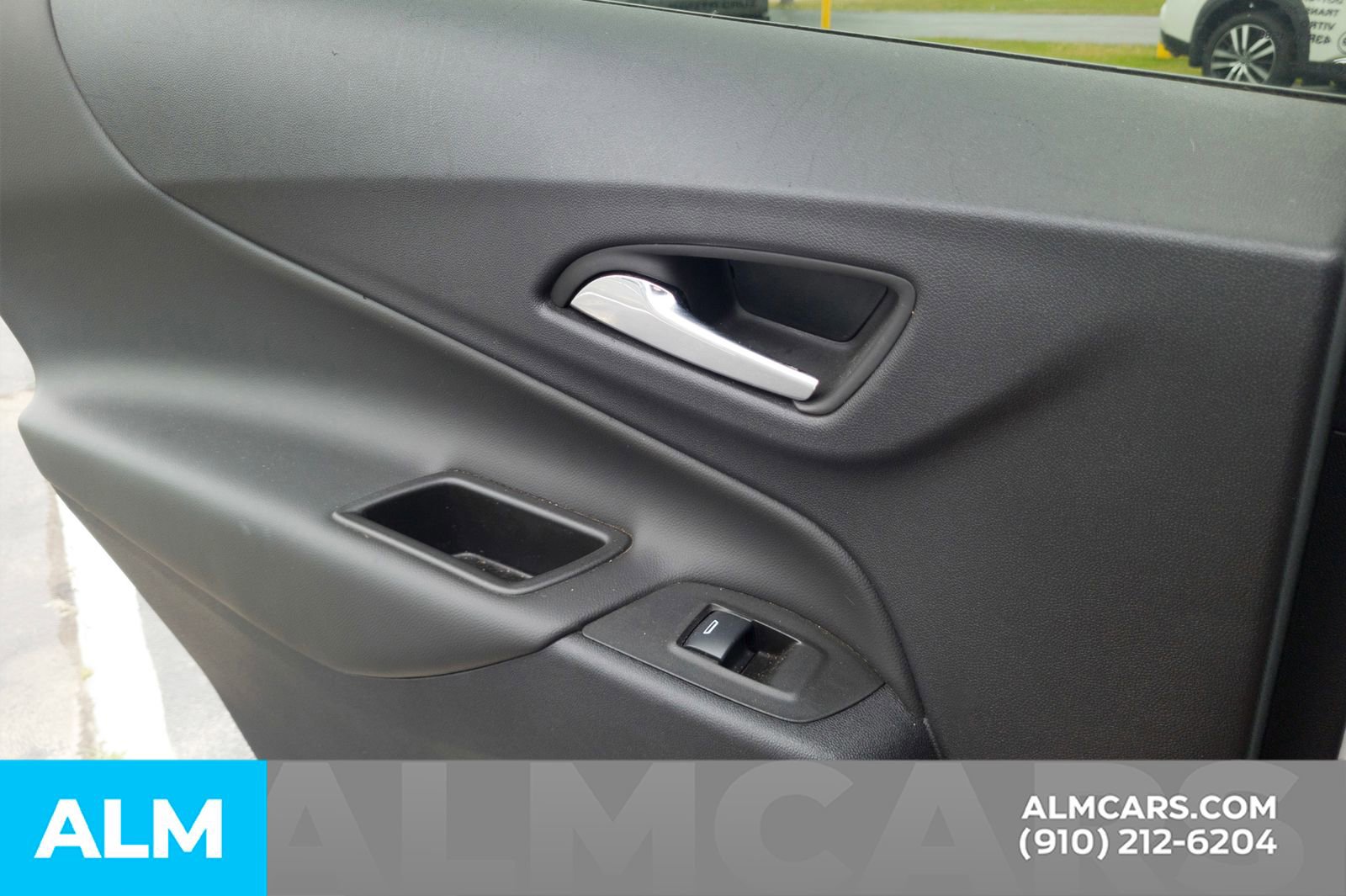 Used 2024 Chevrolet Equinox LT FWD image 24