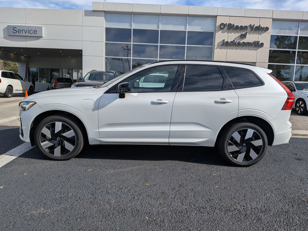 New 2024 Volvo XC60 T8 Plus w/ Protection Package Premier image 10