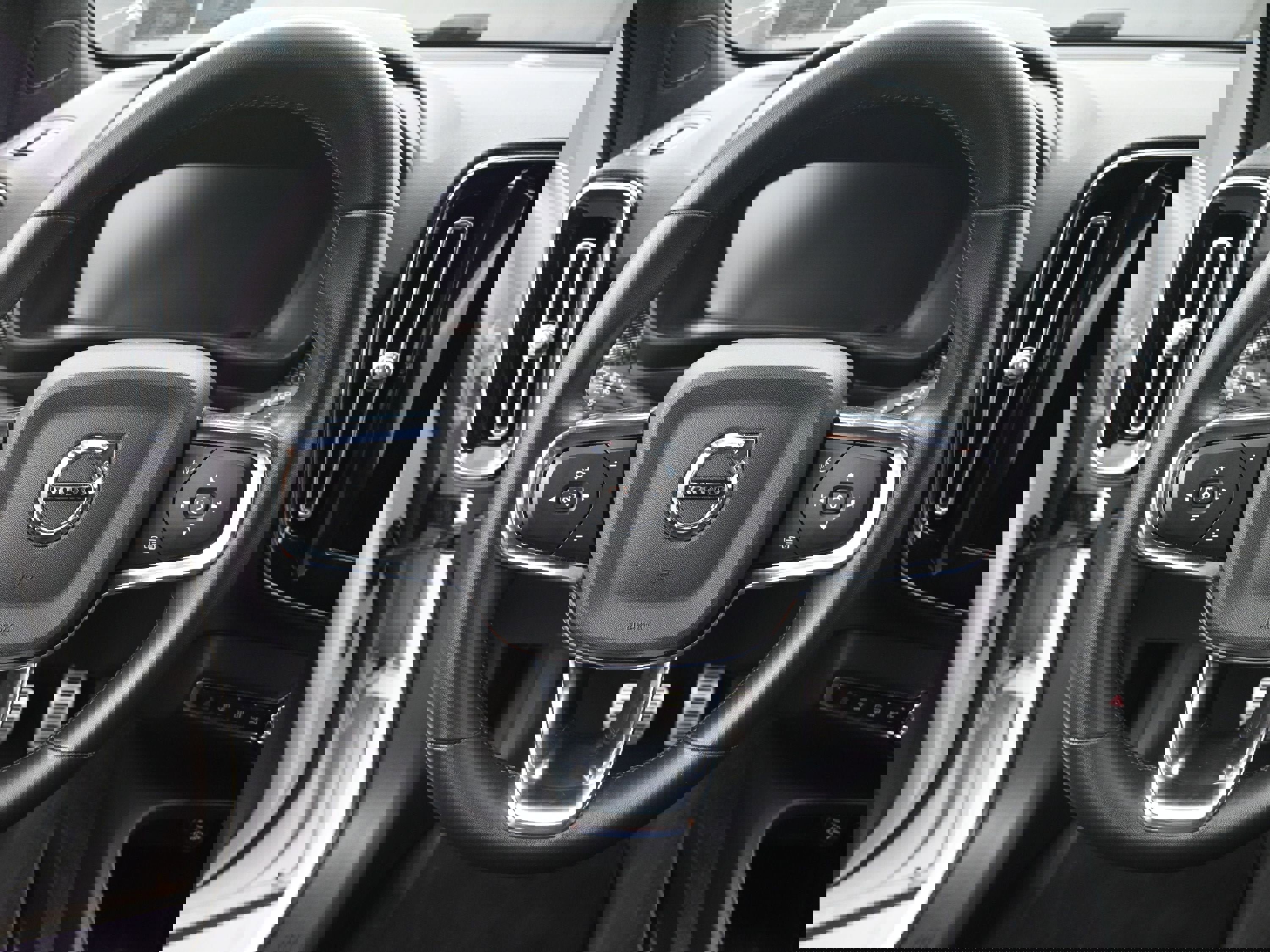 Used 2022 Volvo XC40 T5 R-Design image 66