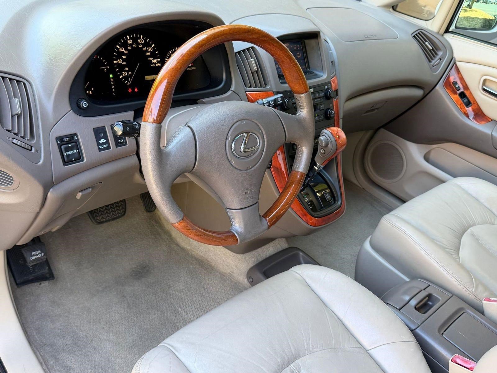 Used 2002 Lexus RX 300 4WD image 4