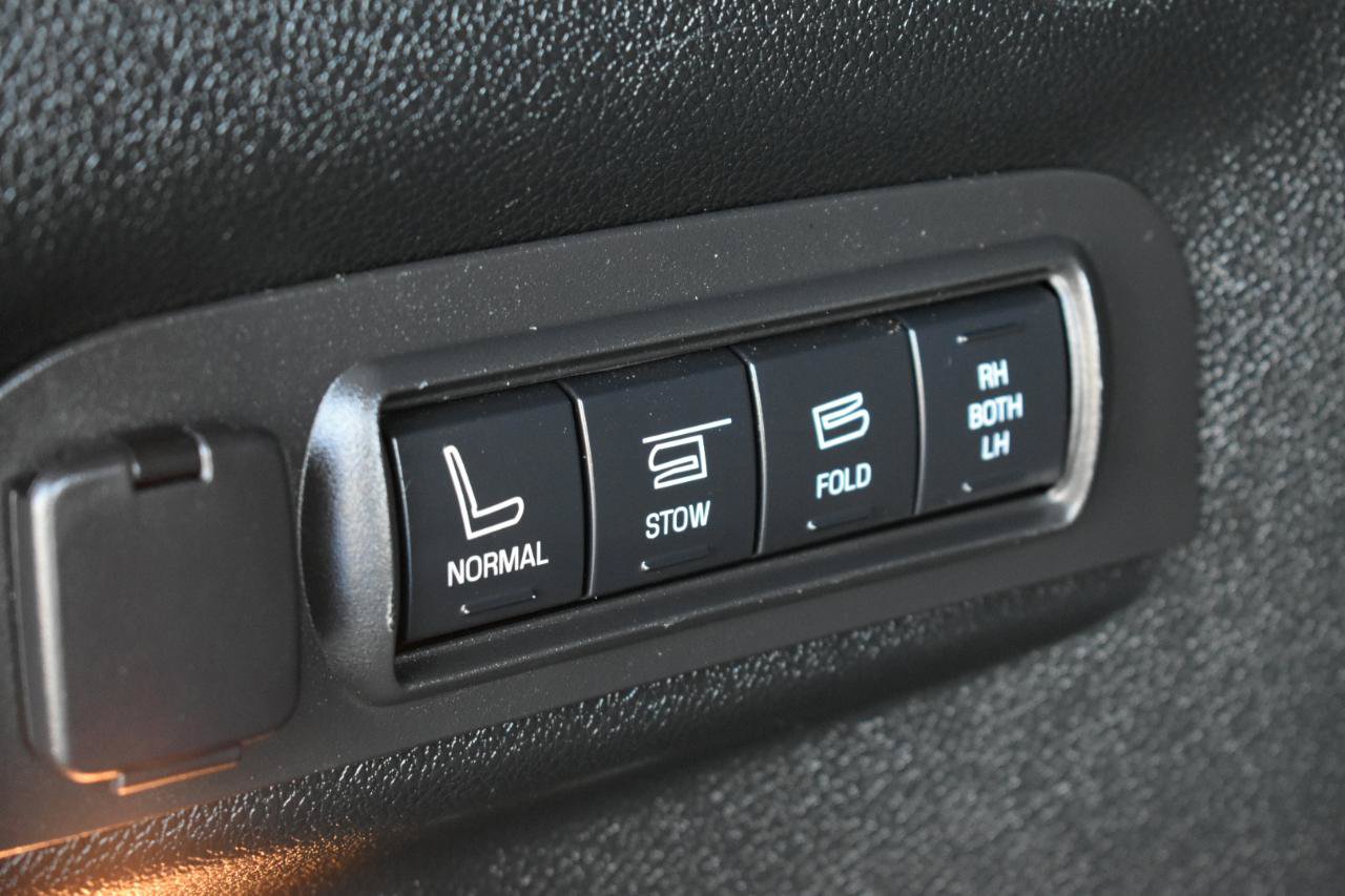Used 2019 Ford Explorer Platinum AWD/4WD image 48