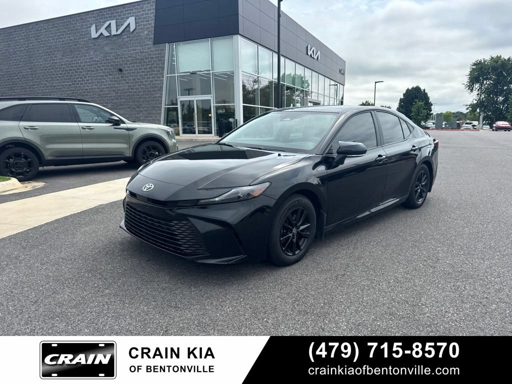 Used 2025 Toyota Camry LE FWD image 6