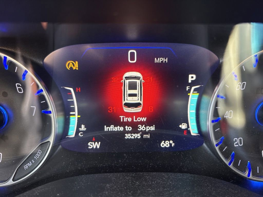 Used 2022 Chrysler Pacifica Touring-L FWD image 27