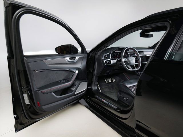 Used 2024 Audi RS 6 performance image 29