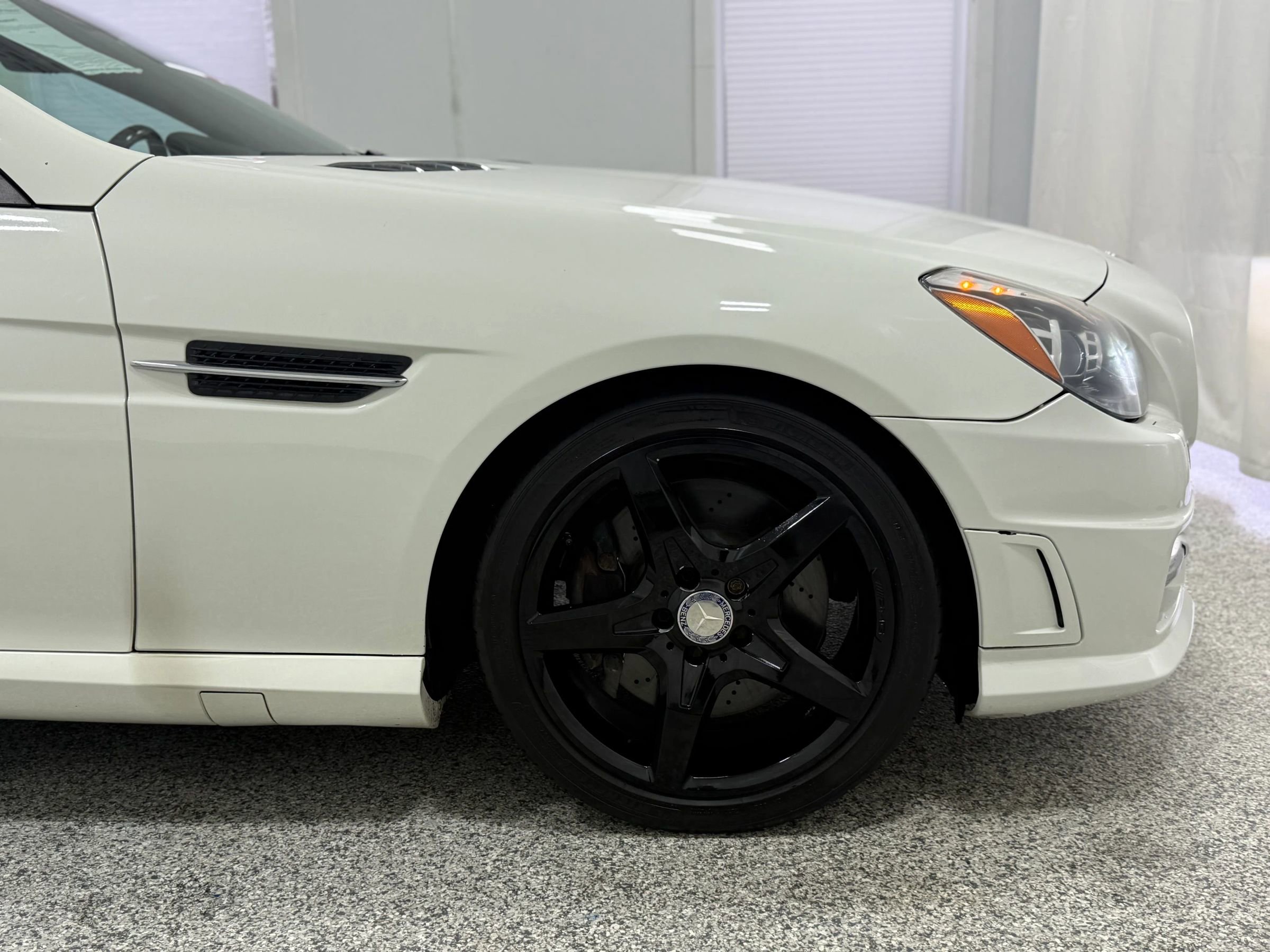 Used 2013 Mercedes-Benz SLK 350 image 36
