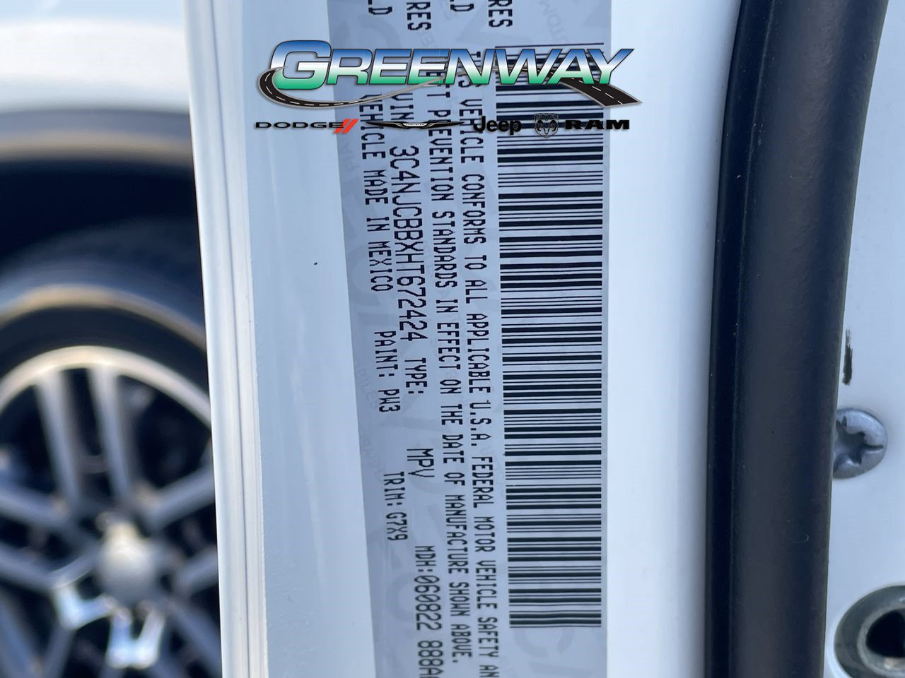 Used 2017 Jeep Compass Latitude w/ Popular Equipment Group FWD image 33