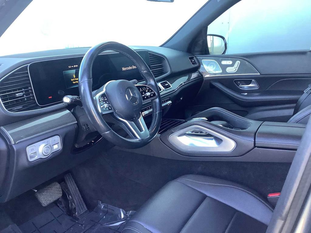 Used 2020 Mercedes-Benz GLE 450 4MATIC w/ 3rd Row Seat Package image 3