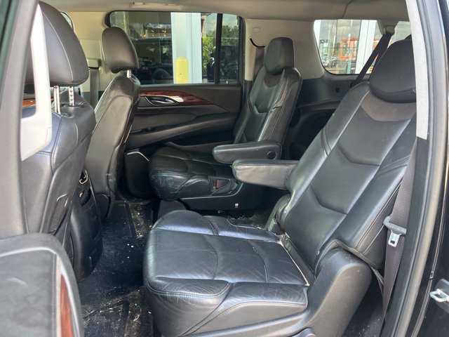 Used 2015 Cadillac Escalade ESV Luxury AWD/4WD image 16