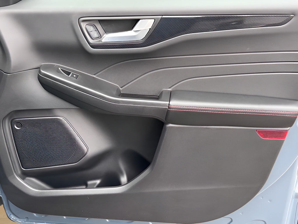 New 2026 Ford Escape ST-Line w/ Tech Pack #1 FWD image 27