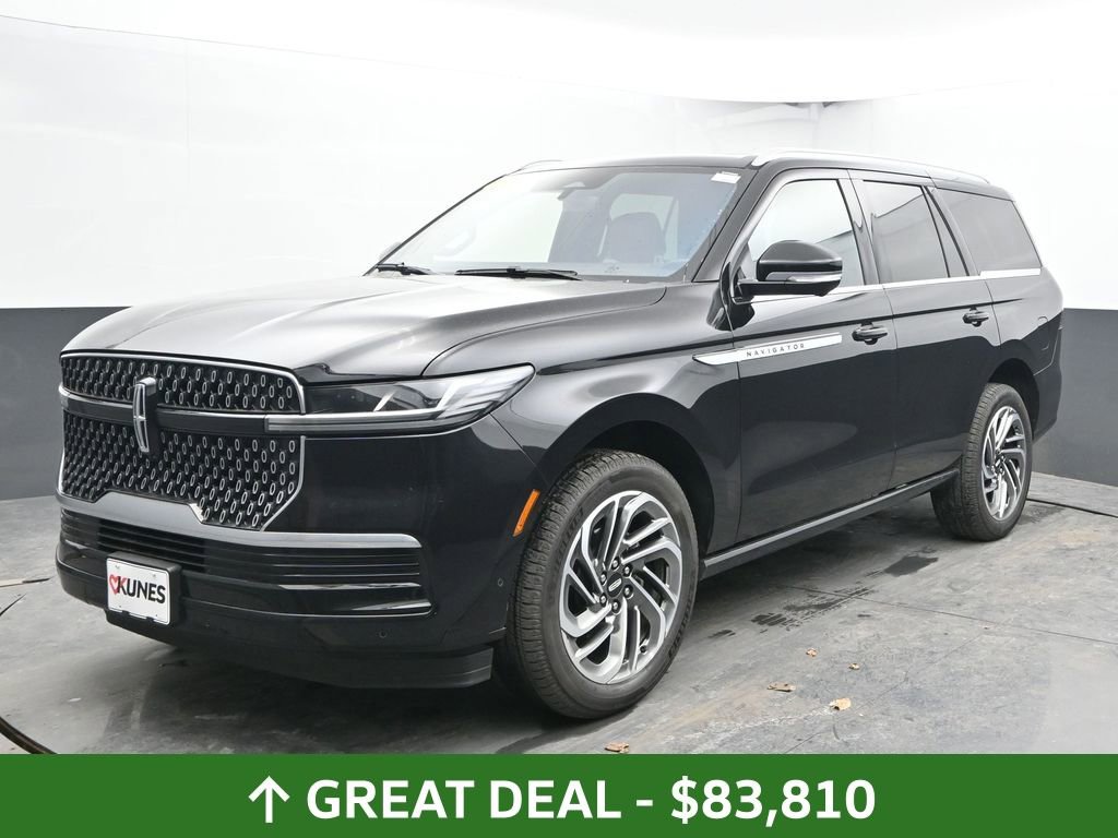 Used 2025 Lincoln Navigator Reserve AWD/4WD image 7